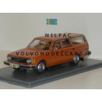 Volvo 145 1974 oranje USA NEO 1:43