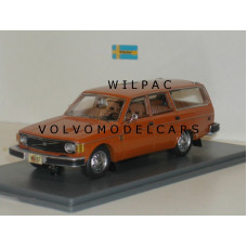 Volvo 145 1974 oranje USA NEO 1:43