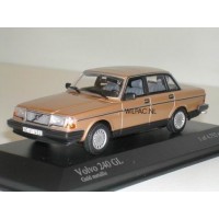 Volvo 240 GL 244 1986 goud metallic Minichamps 1:43