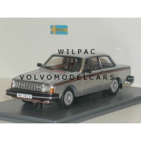 Volvo 242 GT 240 1978 zilvergrijs metallic Neo 1:43