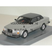 Volvo 262C Bertone  zilvergrijs metallic 1979 NEO 1:43