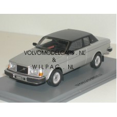 Volvo 262C Bertone  zilvergrijs metallic 1979 NEO 1:43