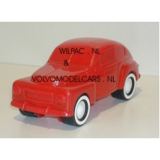 Volvo PV444 rood Combiplay Alskog Design Hot Classics 1:32