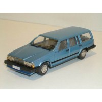 Volvo 740 Estate 1987 lichtblauw metallic Rob Eddie 1:43 RE34