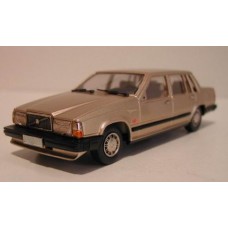 Volvo 760 GLE 1987 champagne metallic Rob Eddie RE32X 1:43