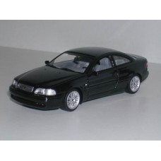 Volvo C70 coupé 1998 zwart Minichamps 1:43