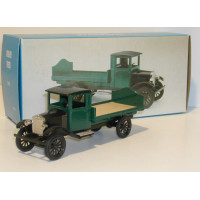 Volvo LV1 1928 vrachtwagen bakwagen groen Conrad 1:43 