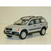 Volvo XC90 lichtgroen metallic Minichamps 1:43