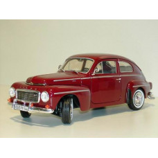 Volvo PV544 1:18 donkerrood Revell Katterug