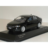 Volvo S40 2003 zwart Minichamps 1:43