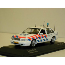 Volvo S70 KLPD Politie Nederland # 18 Minichamps 1:43