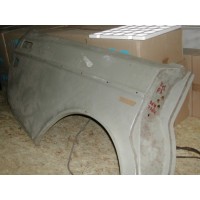 1254170 NOS achterscherm RECHTS Volvo 145 -1974