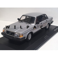 Volvo 240 1:18 240GL 244 1986 zilvergrijs metallic Minichamps