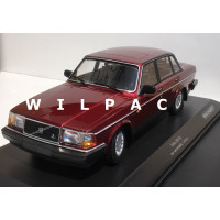 Volvo 240 1:18 240GL 244 1986 rood metallic Minichamps