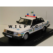 Volvo 240 1:18 240GL 244 POLIS Zweedse Politie Minichamps blauw geel