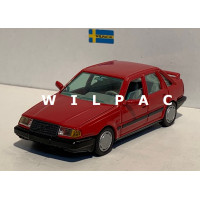 Volvo 440 Turbo Type 1 -overgespoten- helderrood AHC Doorkey 1:43