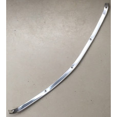 679060 NOS sierlijst motorkap boven grille Volvo 164