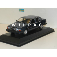 Volvo 740 GL 744 1986 donkerblauw metallic Maxichamps 1:43