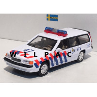 Volvo 850 estate 855 1996 KLPD, Nederlandse politie Hot Riders 1:43