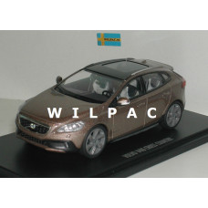 Volvo V40 Cross Country 2016 raw copper metallic Motor Art 1:43